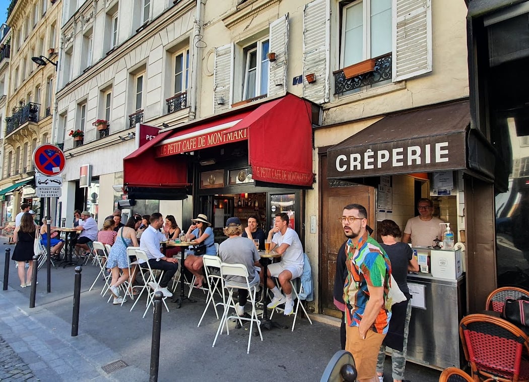 Le Petit Café de Montmartre 1